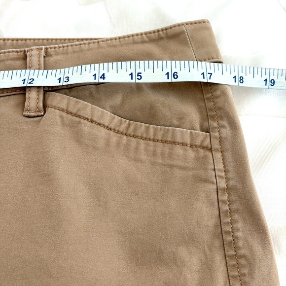 Talbots Khaki/Tan Straight Leg Chino. Size 12 Petite. Made with 2% Spandex - Picture 10 of 11